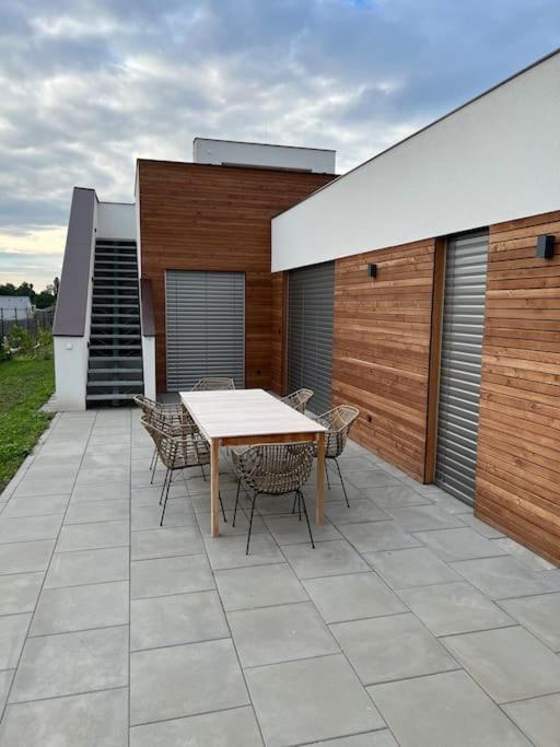 Holiday home Slunecny Dum S Klimatizaci S Vyhledem Na Palavu